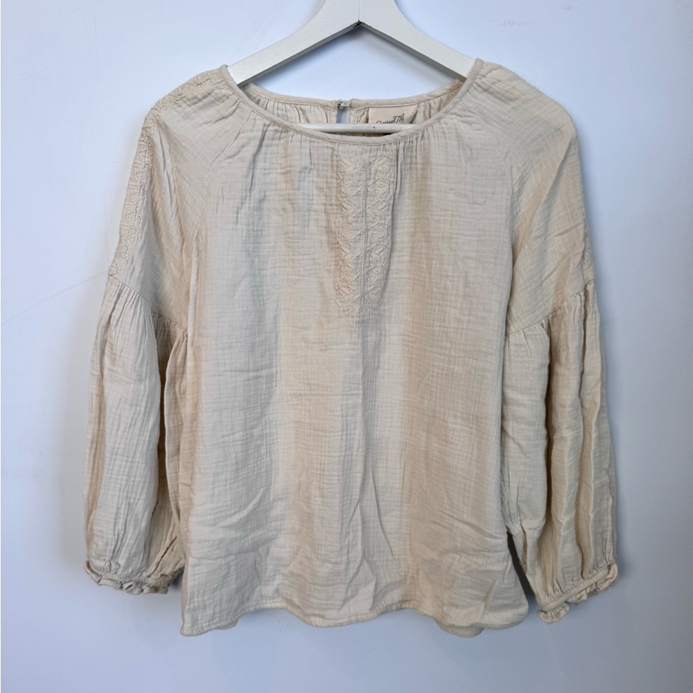 Universal Thread Cream Textured Peasant Blouse
